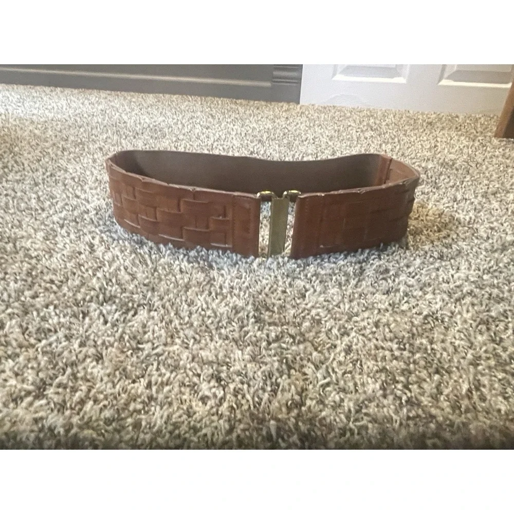 The Limited Woven Brown Belt Size Large Wide Boho Gold Clasp Waist Belt